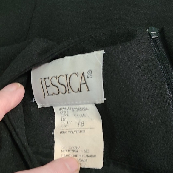 Dress - Picture 2 of 4